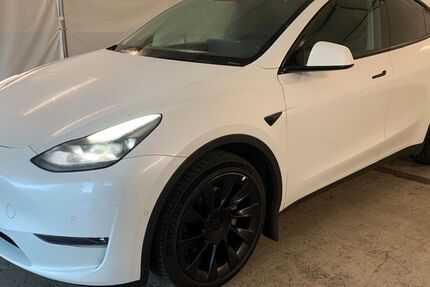 Tesla Model Y 56.203 km 32.950 &euro; Steinbach-Hallenberg OT Herges-Hallenberg 98587