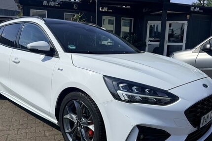 Ford Focus 1.0 Ecoboost ST-Line X/TopZustand 89.900 km 13.490 &euro; Frankfurt 60386