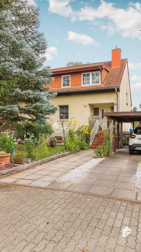 Gepflegte Doppelhaushälfte mit 5 Zimmern, Garten und Terrasse in Basdorf