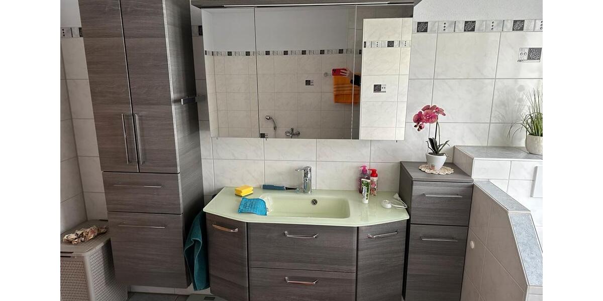 Erdgeschoßwohnung Brunnen - 4 Zimmer, 130 m&sup2;, 1.550&euro; | Angebot:26321417