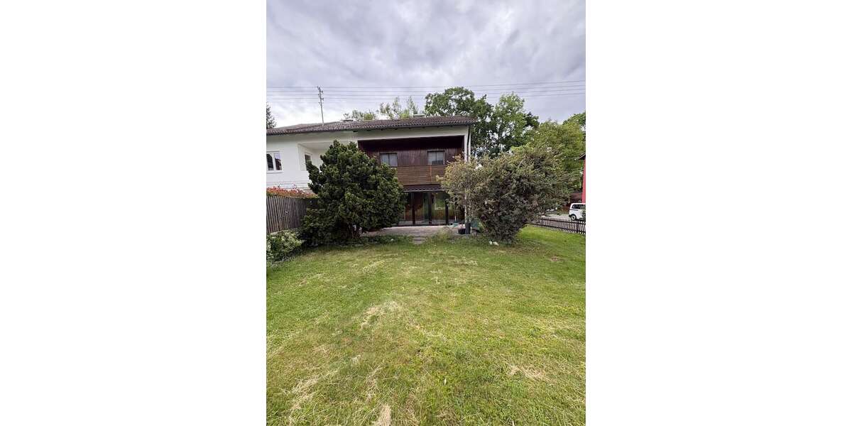 Einfamilienhaus Laufen - 5 Zimmer, 121 m&sup2;, 1.500&euro; | Angebot:26675100