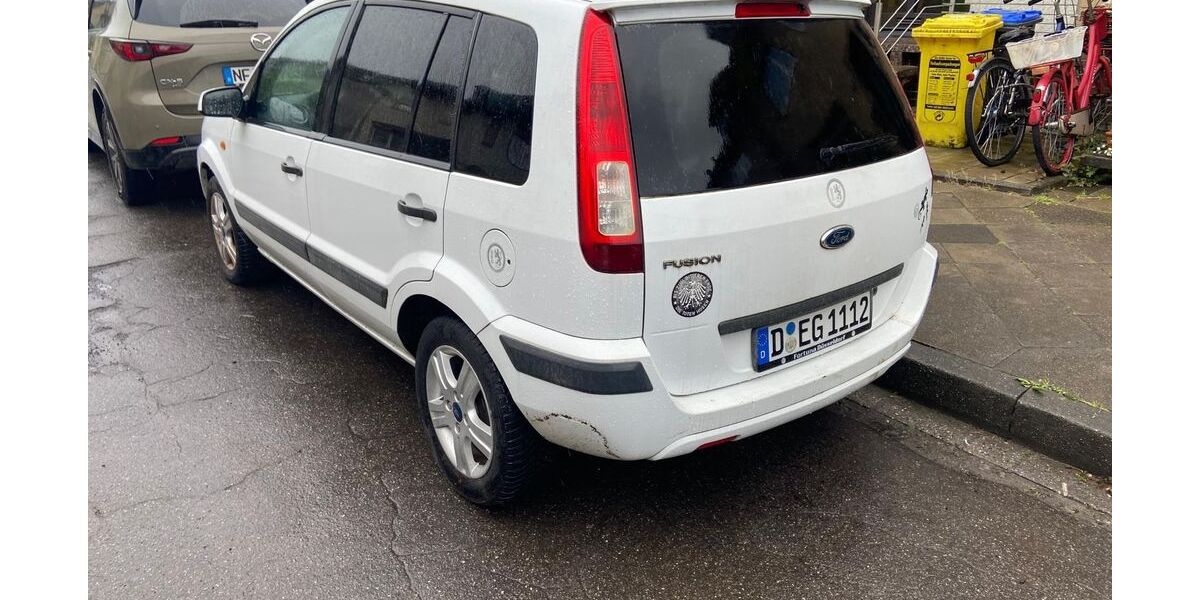 Ford Fusion 140.412 km 1.990 &euro; Düsseldorf 40229