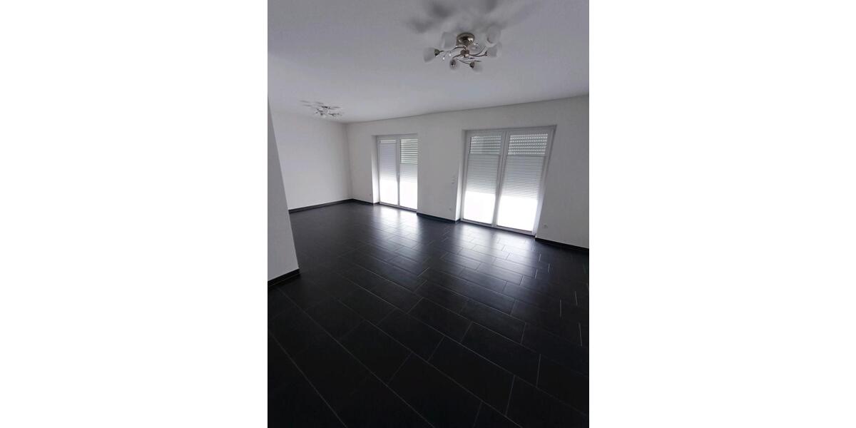 Reserviert ***Neuwertige Doppelhaushälfte zu vermieten Wohnung 4 zimmer