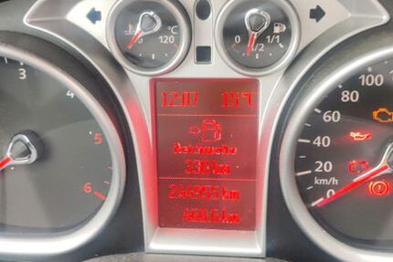 Ford Focus 244.955 km 1.200 &euro; Hebertsfelden 84332