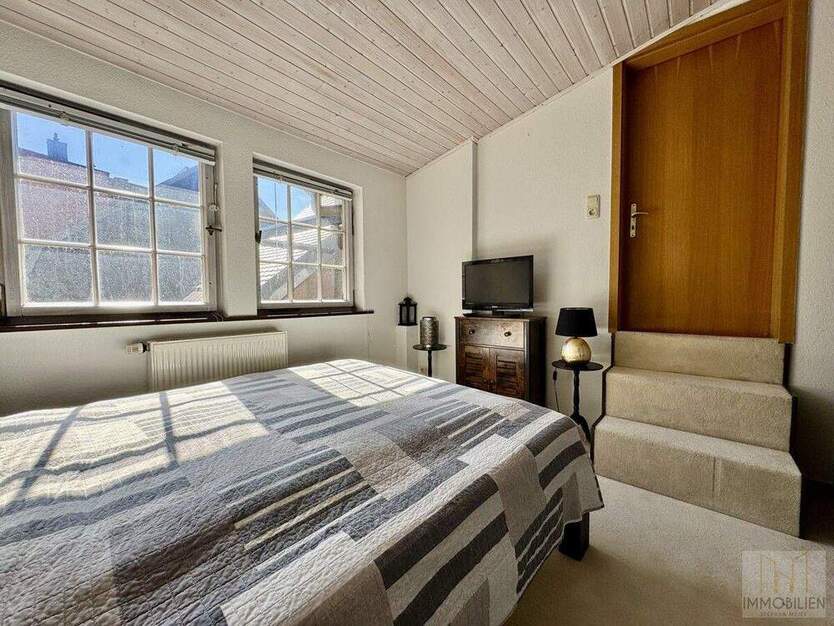 Wohnen und Arbeiten im Herzen von Rudolstadt - Stilvolles Stadthaus mit Garage und Wellnessbereich 5 zimmer