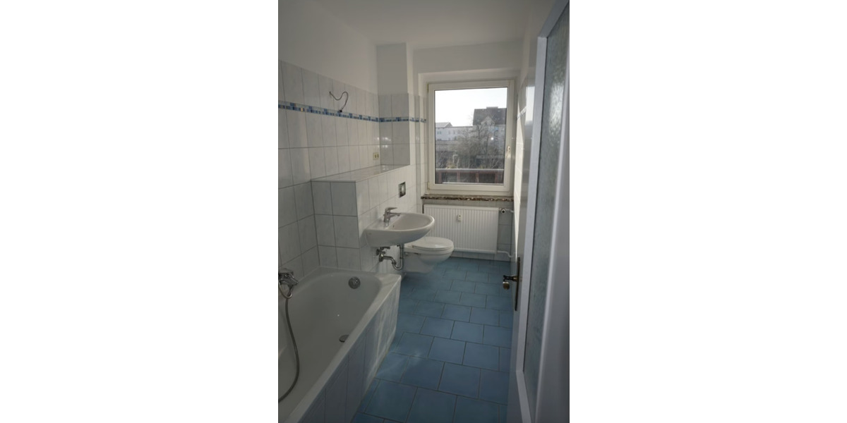 Etagenwohnung Eisenberg - 4 Zimmer, 77 m&sup2;, 105.000&euro; | Angebot:22059966