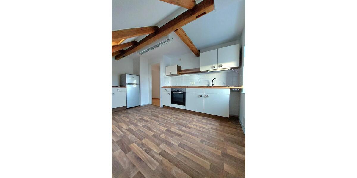 Dachgeschoßwohnung Großröhrsdorf - 3 Zimmer, 66 m&sup2;, 509&euro; | Angebot:25352422