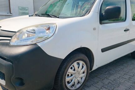 Renault Kangoo 163.127 km 4.799 &euro; Nastätten 56355