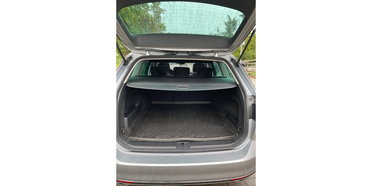 VW Passat Variant 79.500 km 26.500 € Heroldsberg 90562