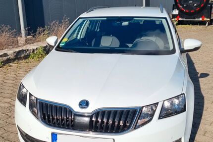 Skoda Octavia 218.600 km 10.900 &euro; Karlsruhe 76185