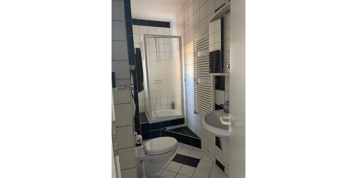 Etagenwohnung Gernsheim - 4 Zimmer, 75 m&sup2;, 1.100&euro; | Angebot:25995694