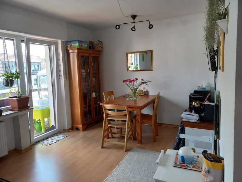 Provisionsfrei* Mehrfamilienhaus mit 4 Garagen in guter Lage 14 zimmer