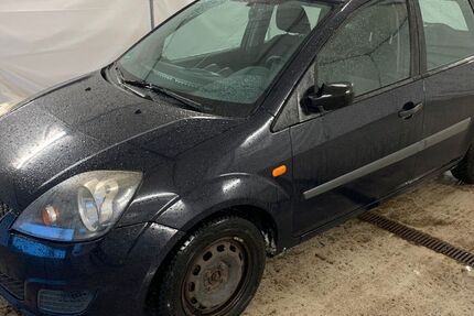 Ford Fiesta 154.223 km 1.490 &euro; Steinbach-Hallenberg OT Herges-Hallenberg 98587