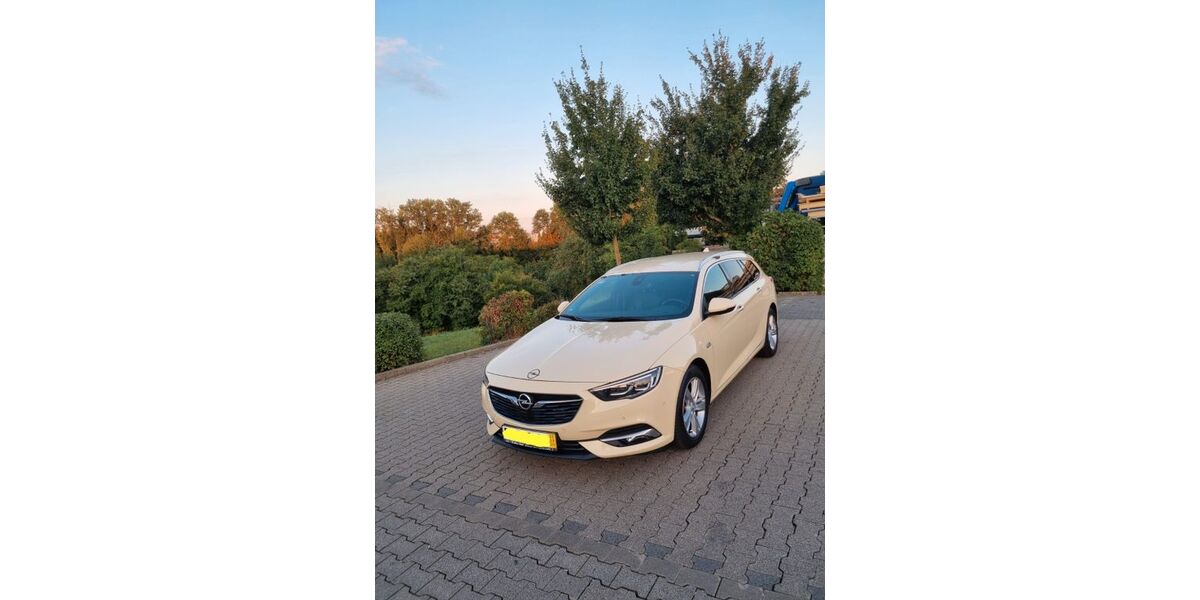 Opel Insignia 50.000 km 12.295 &euro; Holzgerlingen 71088