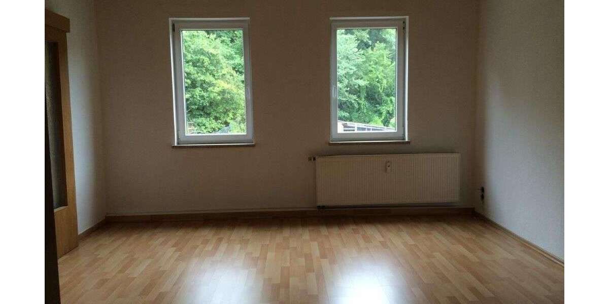 Hier können 1-2 Familien wohnen, 6,5-Zimmer, in sehr ruhiger Lage von Krölpa - Maisonettenwohnung Krölpa b. Pößneck | Angebot:27273446