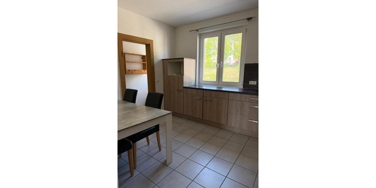 Etagenwohnung Cham - 4 Zimmer, 100 m&sup2;, 640&euro; | Angebot:26416865
