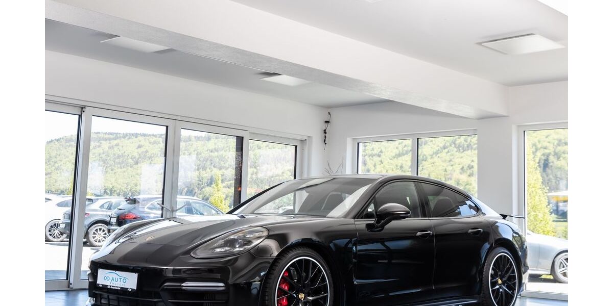 Porsche Panamera 95.000 km 67.000 &euro; Rietheim-Weilheim 78604