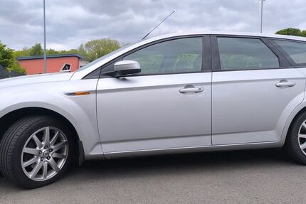 Ford Mondeo 384.000 km 2.000 € Hückeswagen 42499