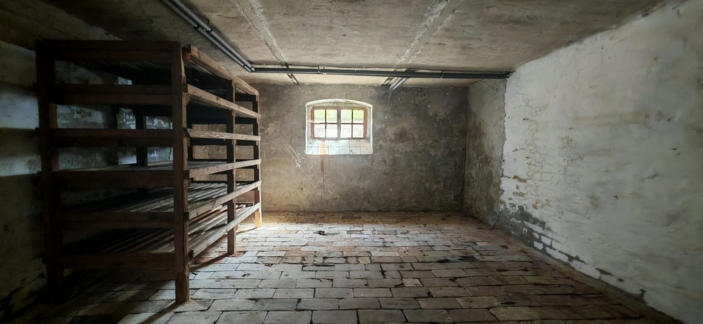 Ein- oder Zweifamilienhaus mit großem Garten 7 zimmer