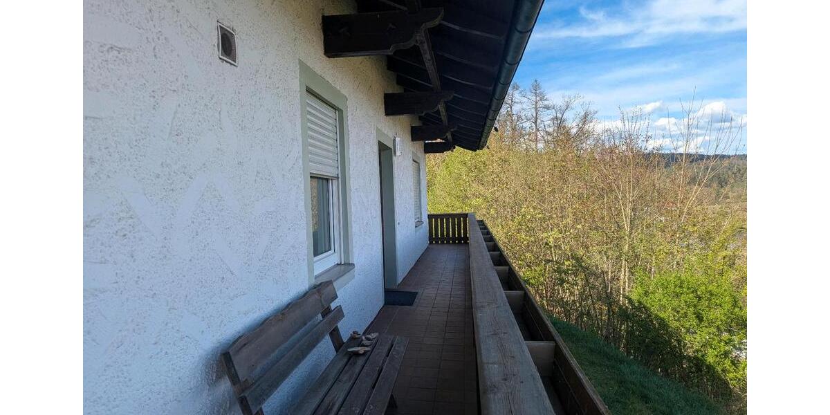 Erdgeschoßwohnung Nittenau - 3 Zimmer, 110 m&sup2;, 950&euro; | Angebot:26105079