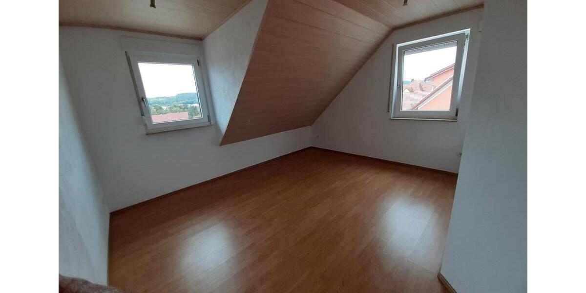 Erdgeschoßwohnung Weihenzell - 5 Zimmer, 145 m&sup2;, 1.050&euro; | Angebot:26394235
