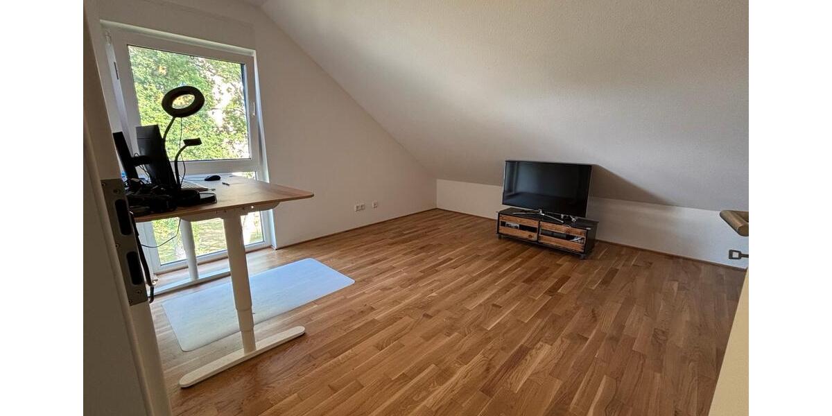 Reihenhaus Rüsselsheim am Main - 6 Zimmer, 144 m&sup2;, 2.300&euro; | Angebot:26536363