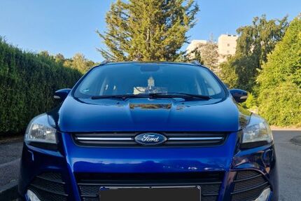 Ford Kuga 126.400 km 8.990 &euro; Stuttgart 70437