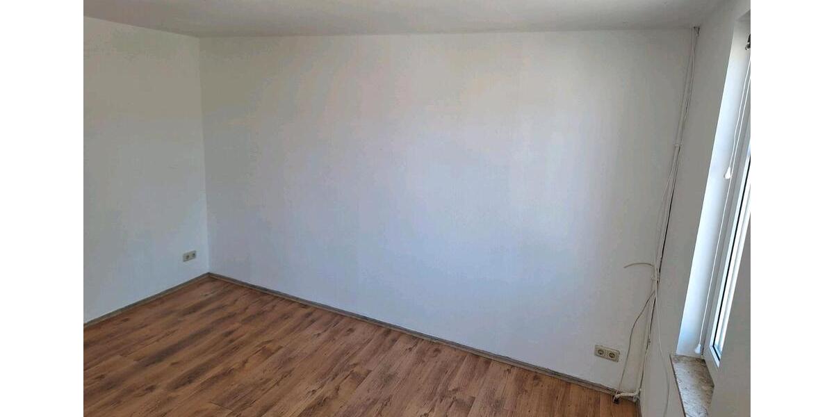 Etagenwohnung Bad Salzungen - 3 Zimmer, 78 m&sup2;, 420&euro; | Angebot:26670711