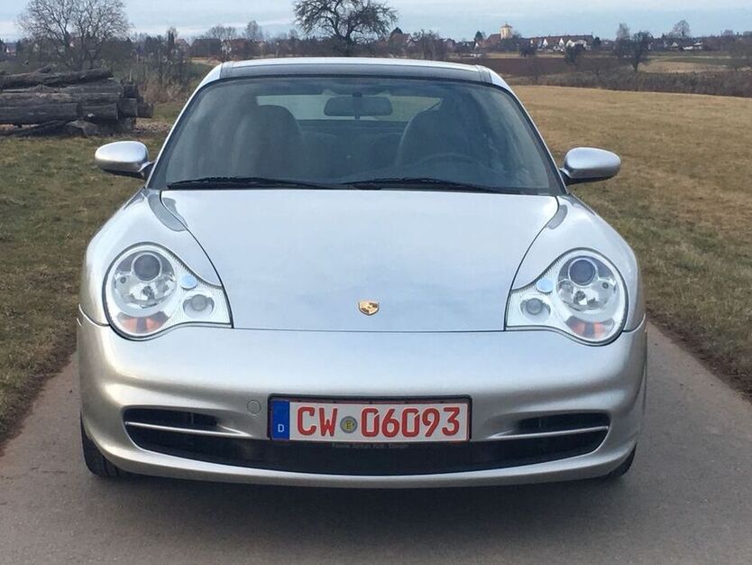 996