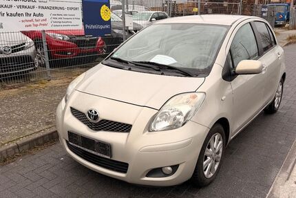 Toyota Yaris 129.617 km 3.999 &euro; Winsen (Luhe) 21423