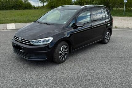 VW Touran 82.282 km 21.500 &euro; Schwarzenbek 21493