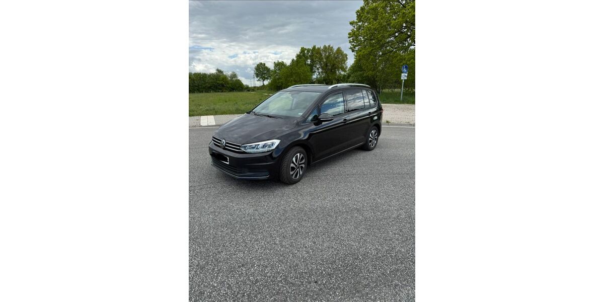 VW Touran 82.282 km 21.500 &euro; Schwarzenbek 21493