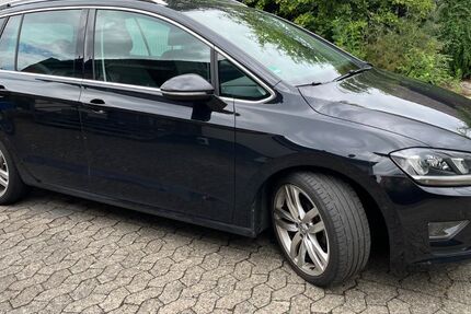 VW Golf Sportsvan 71.200 km 14.999 &euro; Schwülper 38179