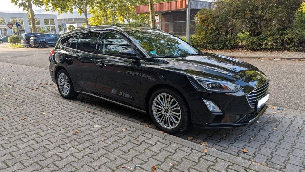 Ford Focus 118.000 km 17.200 € Mannheim 68309