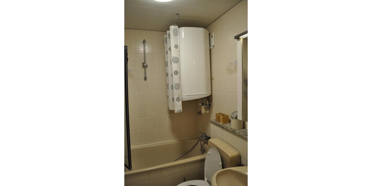 Etagenwohnung Dettingen unter Teck - 2 Zimmer, 40 m&sup2;, 195.000&euro; | Angebot:26864819