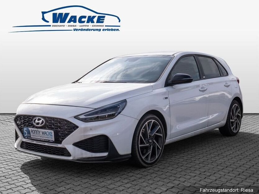 i30