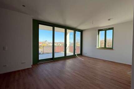 Wohnung zum Mieten in Rötha 1.140 € 76 m²