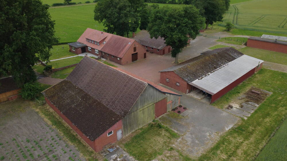 Solider Resthof mit Nebengebäude in herrlicher ruhiger Lage 6 zimmer