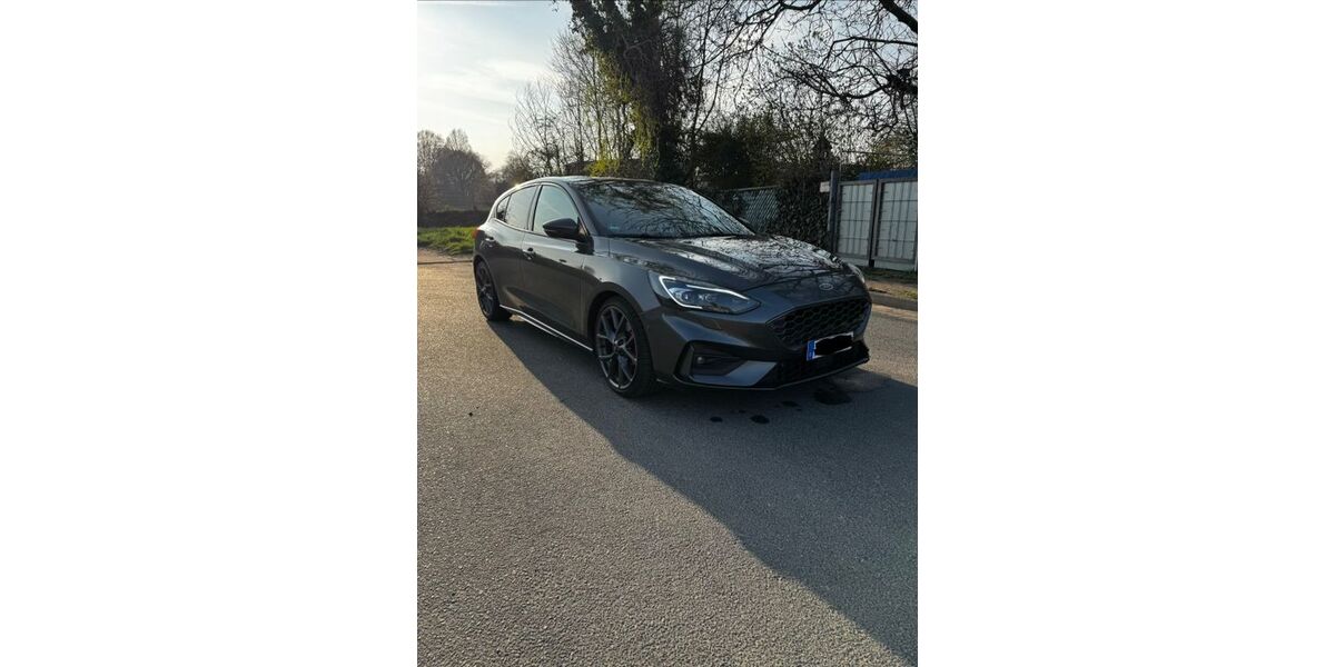 Ford Focus 159.000 km 15.399 &euro; Inden 52459