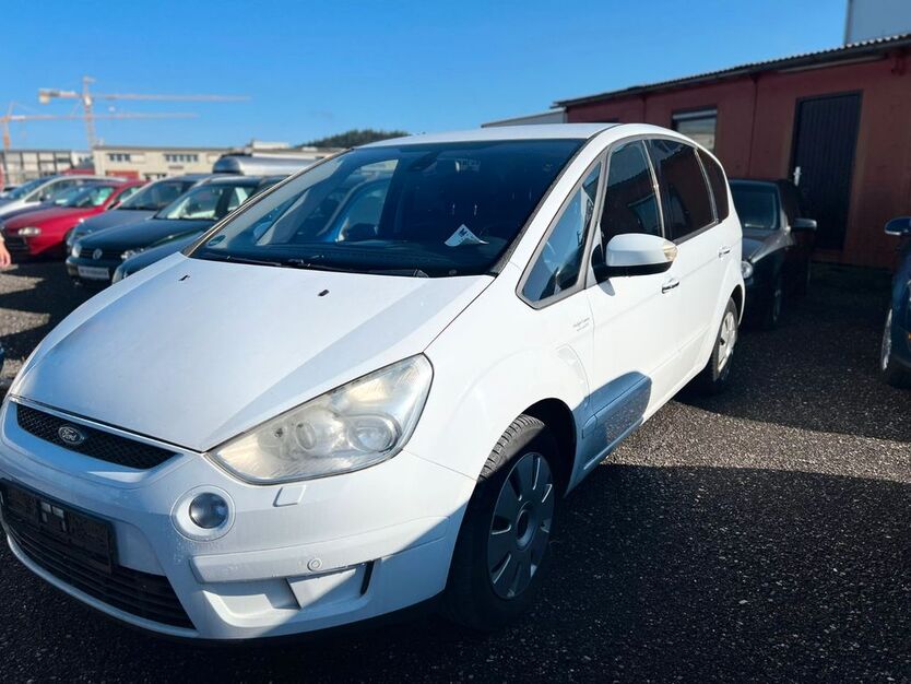 Ford S-Max 199.573 km 3.200 € Bellenberg 89287