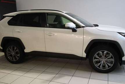Toyota RAV 4 41.700 km 31.900 &euro; WACKERSDORF 92442