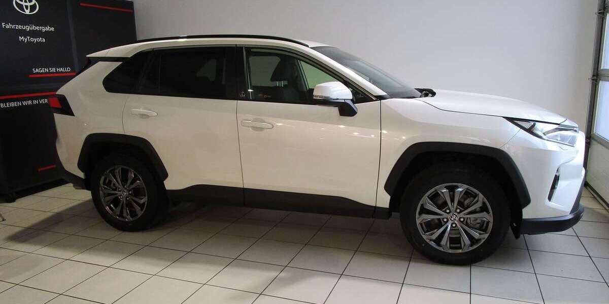 Toyota RAV 4 41.700 km 31.900 &euro; WACKERSDORF 92442