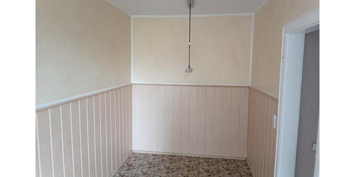 Etagenwohnung Blomberg - 5 Zimmer, 116 m&sup2;, 145.000&euro; | Angebot:26837758