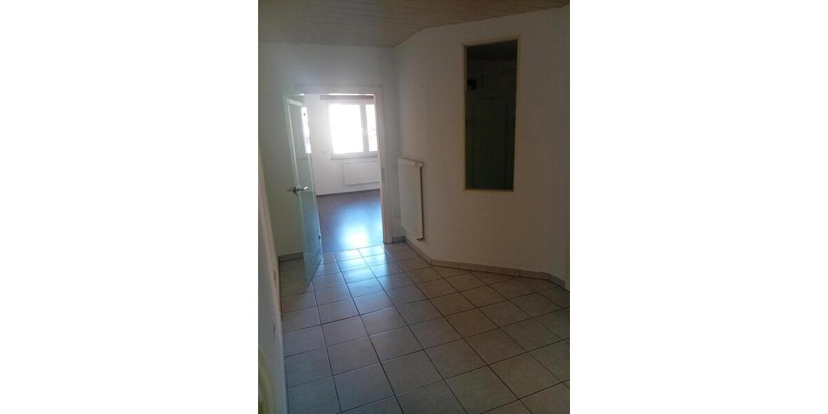 Erdgeschoßwohnung Nauort - 3 Zimmer, 90 m&sup2;, 540&euro; | Angebot:26688025