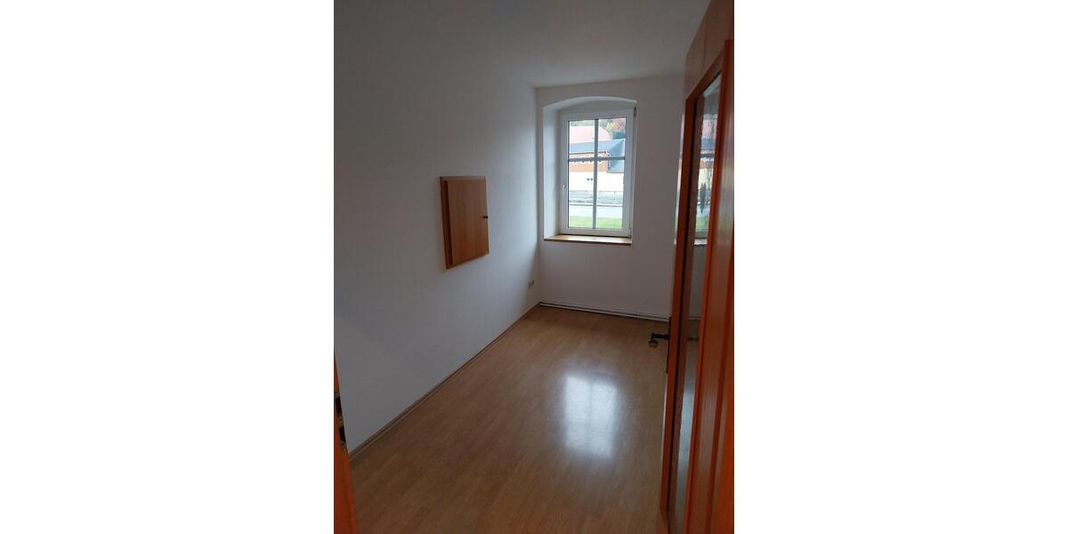 Etagenwohnung Neusalza-Spremberg Spremberg - 3 Zimmer, 95 m&sup2;, 499&euro; | Angebot:24100152
