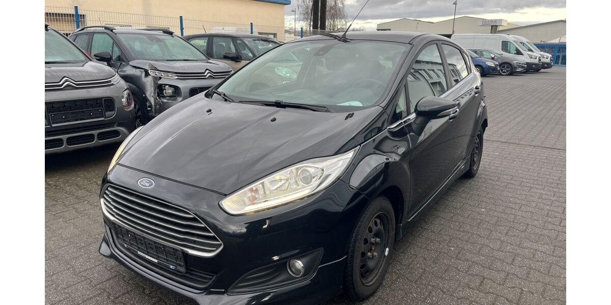 Ford Fiesta 228.000 km 1.990 &euro; Halsenbach 56283