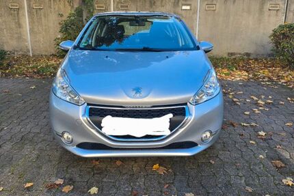 Peugeot 208 125.100 km 3.250 &euro; GÜTERSLOH 33332