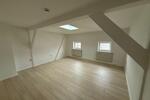 Dachgeschoßwohnung Cottbus Spremberger Vorstadt - 4 Zimmer, 100 m&sup2;, 900&euro; | Angebot:24739763