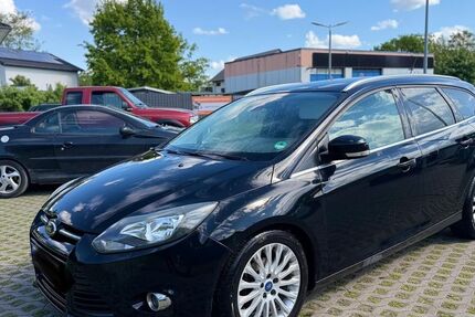 Ford Focus 195.000 km 4.400 &euro; Velten 16727