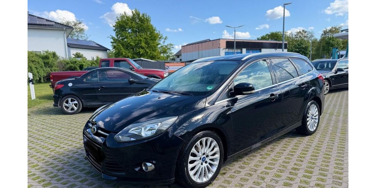 Ford Focus 195.000 km 4.400 &euro; Velten 16727